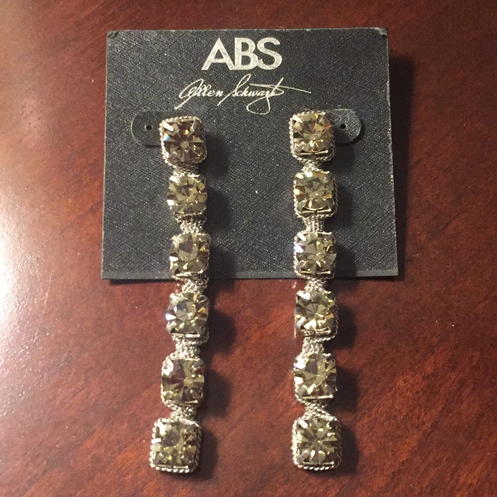 Formal costume jewelry